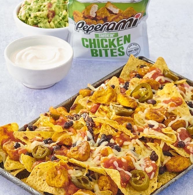 CHEESY CHICKEN AND BEAN NACHOS